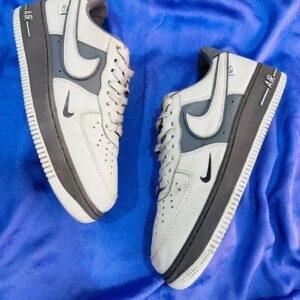 Nike Air Force 1 | Metallic Grey